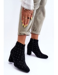 Moteriški zomšiniai batai, dekoruoti smulkiomis kniedėmis\n - L08-206 BLACK