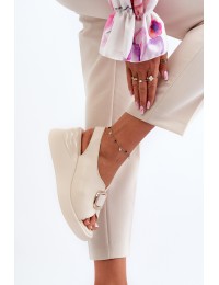 Smėlinės spalvos moteriškos odinės basutės su papuošimu - 24SD08-6865 BEIGE
